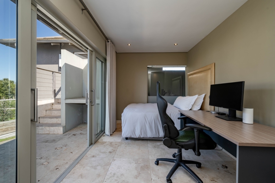 5 Bedroom Property for Sale in Keurbooms River Western Cape